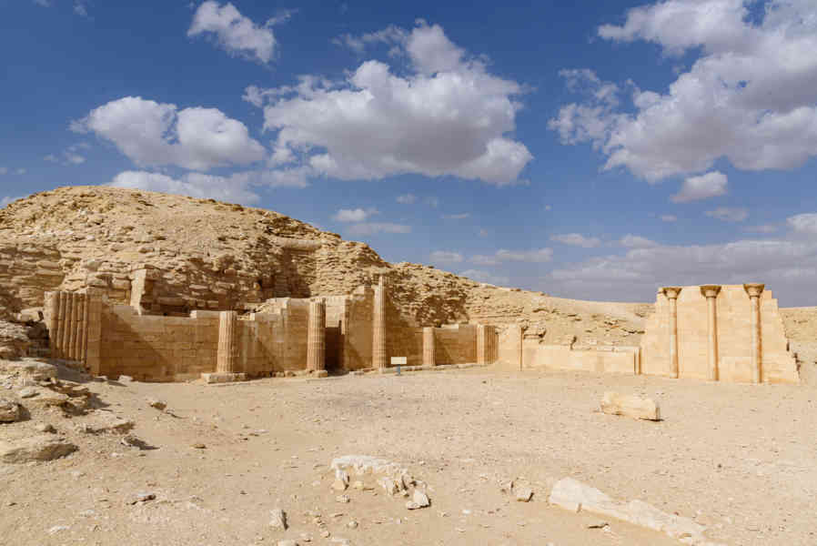 Egipto 257 - necrópolis de Sakkara - mastaba.jpg